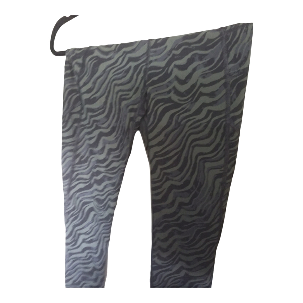 ZERO GRAVITY RUN LEGGINGS:GREEN ZEBRA PRINT:XS
